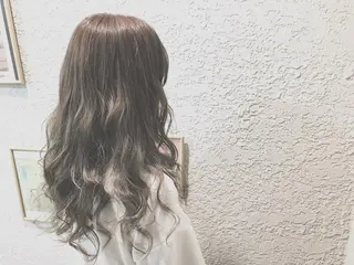 ロング カラー てんま さやかのヘアスタイル