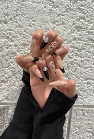 ネイル Minami 🩷のネイルデザイン