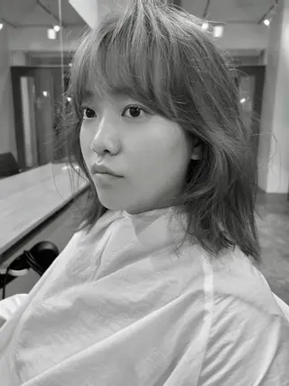 ミディアム 三谷 はるなのヘアスタイル