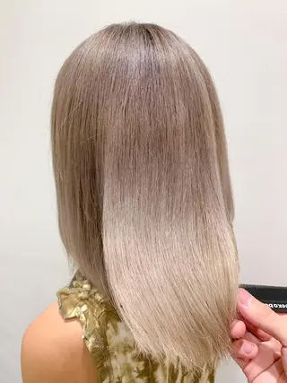 ミディアム 🍀ケアブリーチ カラー🍀坂井のヘアスタイル