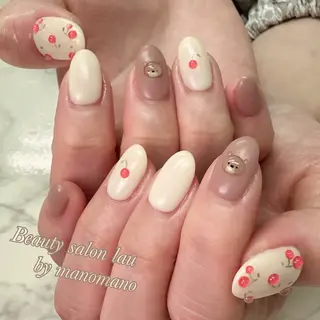 ネイル ラウバイマノマノ なかざとのネイルデザイン