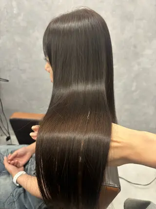 ロング カラー NUMBER_ ユイナのヘアスタイル