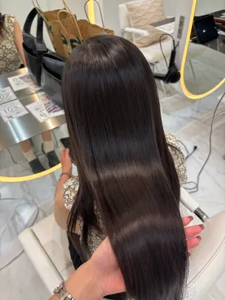 ロング ii+U 銀座【アイユーギンザ】所属・Hikaru 銀座美容師のヘアスタイル