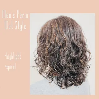 ミディアム パーマ メンズ 樋笠 知佳のヘアスタイル