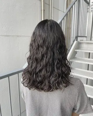 ミディアム パーマ 【arc】Ruri コテ巻き風パーマのヘアスタイル