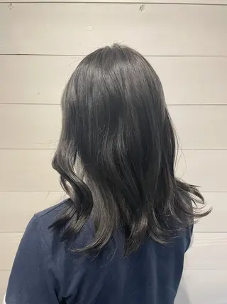 ミディアム カラー 艶カラー/ハイトーン Anjuのヘアスタイル