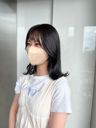 セミロング the OSCAR所属・韓国ヘアスタイリスト Harukaのヘアスタイル