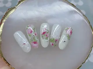 ネイル MIKIネイル YoYoのネイルデザイン