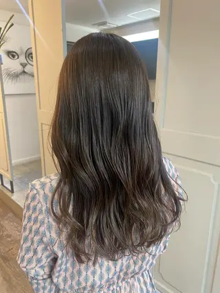ロング ボブ/透明感カラー 岸本涼奈のヘアスタイル