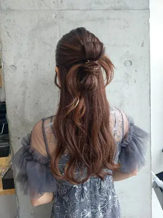 ロング ヘアアレンジ ヘアアレンジ/透明感 カラー/AKARIのヘアスタイル