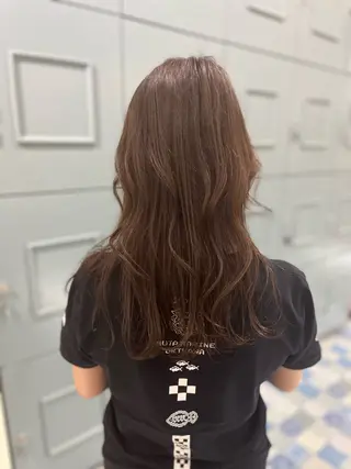 カラー G.O.A.T hair所属・Karen ✂︎GOAThairのヘアスタイル