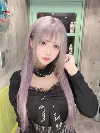 ロング ホワイト&レイヤーカ ットエクステ長畠俊輔のヘアスタイル