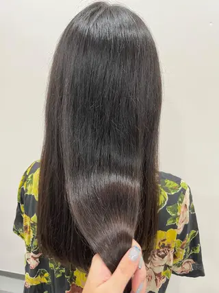 ロング カラー ヘアアレンジ IVY joure Suzu.のヘアスタイル
