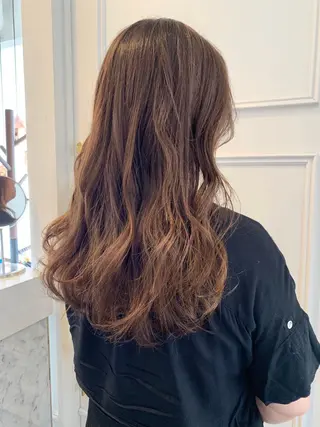 ロング カラー 安藤 佑衣のヘアスタイル