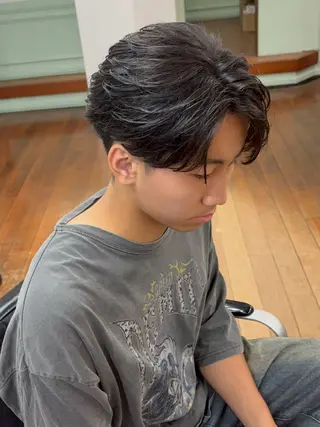 ショート パーマ メンズ flash pack所属・勝木 拓のヘアスタイル