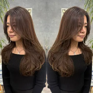 セミロング 海外レイヤーカット 🇺🇸山村拓士のヘアスタイル