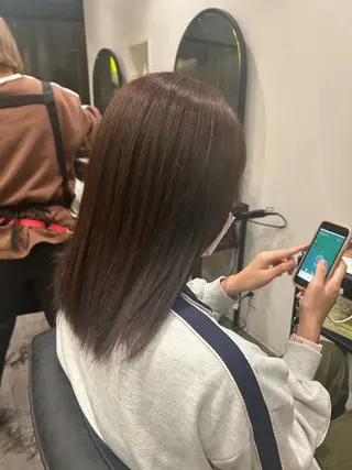 ミディアム カラー 松尾 遥花のヘアスタイル