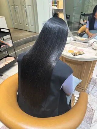 ロング 服部大地/ブリーチ 無しWカラー髪質改善のヘアスタイル