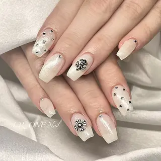 ネイル LR.ONE ヨウのネイルデザイン