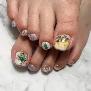 ネイル atelier FIORITURA所属・FIORITURA aiのネイルデザイン