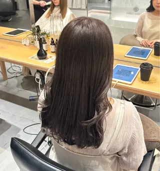 セミロング カラー girlyhair 🤍mikuのヘアスタイル