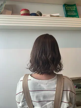 ミディアム カラー ハイトーン/レイヤー 💜Akaneのヘアスタイル