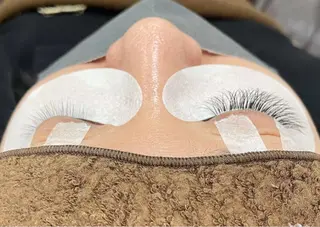 マツエク・マツパ Angela エステサロンのマツエク・マツパデザイン