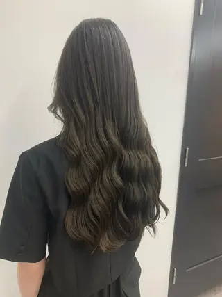 カラー 美髪縮毛矯正🫧 艶カラー/スズカのヘアスタイル