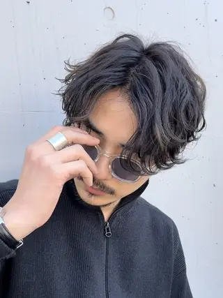 パーマ メンズ fifth原宿 宮部蓮のヘアスタイル