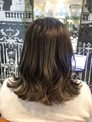 セミロング カラー CODE.LINE 静岡伝馬町所属・浦田侑希 CODE.LINEのヘアスタイル