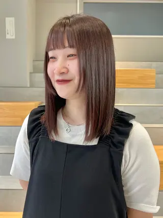 ミディアム 秋野 花衣のヘアスタイル