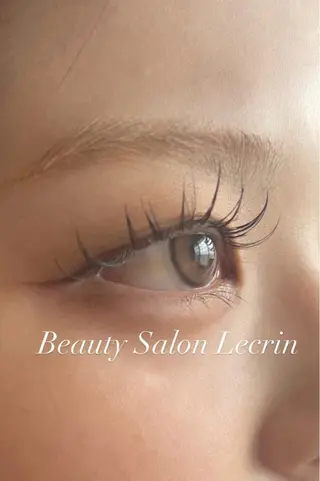 マツエク・マツパ BeautySalonLecrin所属・Lecrin hinaのマツエク・マツパデザイン
