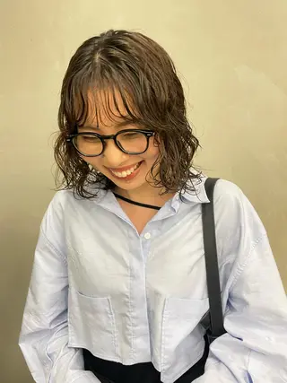 ミディアム パーマ 佐伯 和佳のヘアスタイル