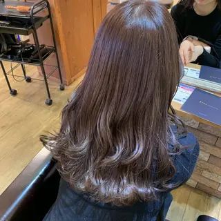 セミロング カラー regalo Acari🍎のヘアスタイル