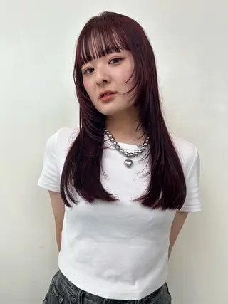 ロング カラー 角田 桃香のヘアスタイル