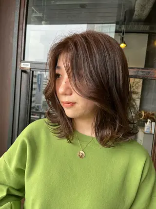 セミロング カラー the OSCAR所属・韓国ヘアスタイリスト Harukaのヘアスタイル