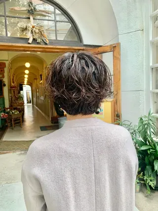 ショート パーマ LEB所属・下河 宗太のヘアスタイル