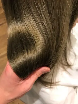 セミロング カラー 代官山/恵比寿所属・髪質改善/縮毛矯正 専門　代官山/恵比寿のヘアスタイル