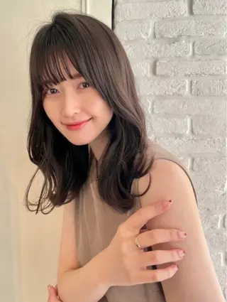 セミロング カラー 盛れる韓国ヘア🩰/ 透明感カラー/華のヘアスタイル