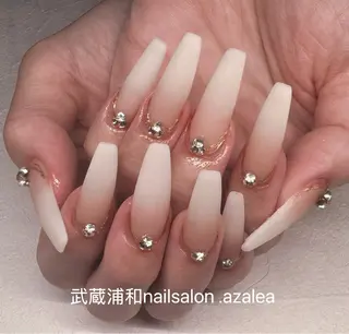 ネイル R inのネイルデザイン