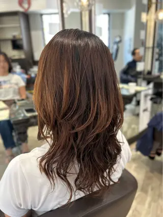 セミロング パーマ 花澤 文子のヘアスタイル