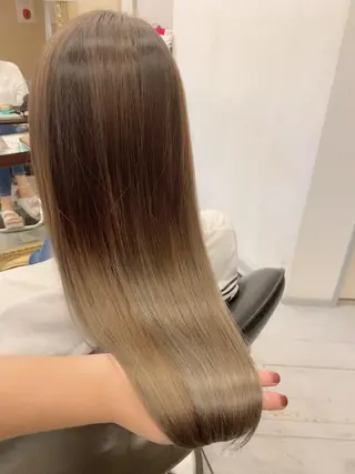 ロング カラー 🍀Moda by Grande🍀のヘアスタイル