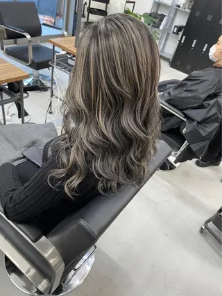 セミロング カラー パーマ ヘアアレンジ メンズ キッズ ネイル マツエク・マツパ アイブロウ カラー特化サロン Eir心斎橋のヘアスタイル