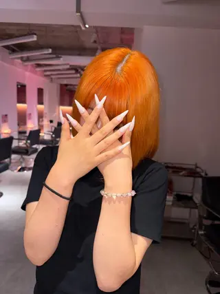 ショート カラー 柳 柚衣のヘアスタイル