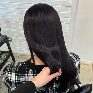 セミロング カラー 🌼動き×透明感🩵 ハイトーン/ナナのヘアスタイル