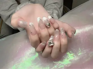 ネイル ガールネイルサロン所属・ガール　ネイルサロン 垣内　英里のネイルデザイン