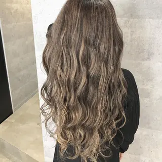 ロング カラー MiL所属・✨ハイトーン✨ 濱田知孝のヘアスタイル