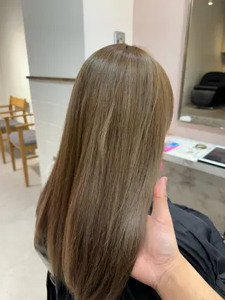 ロング ガレリアエレガンテ サカエテン所属・田中俊 縮毛矯正 髪質改善のヘアスタイル