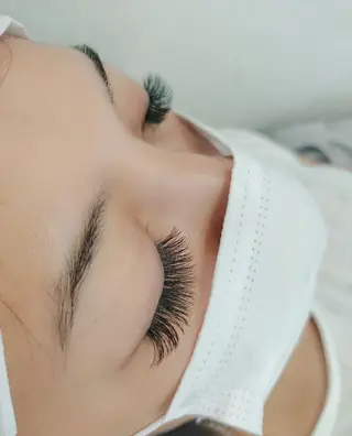 マツエク・マツパ Eye gloss 2のマツエク・マツパデザイン