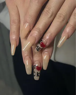 ネイル Haluca 長さ出し🍀のネイルデザイン